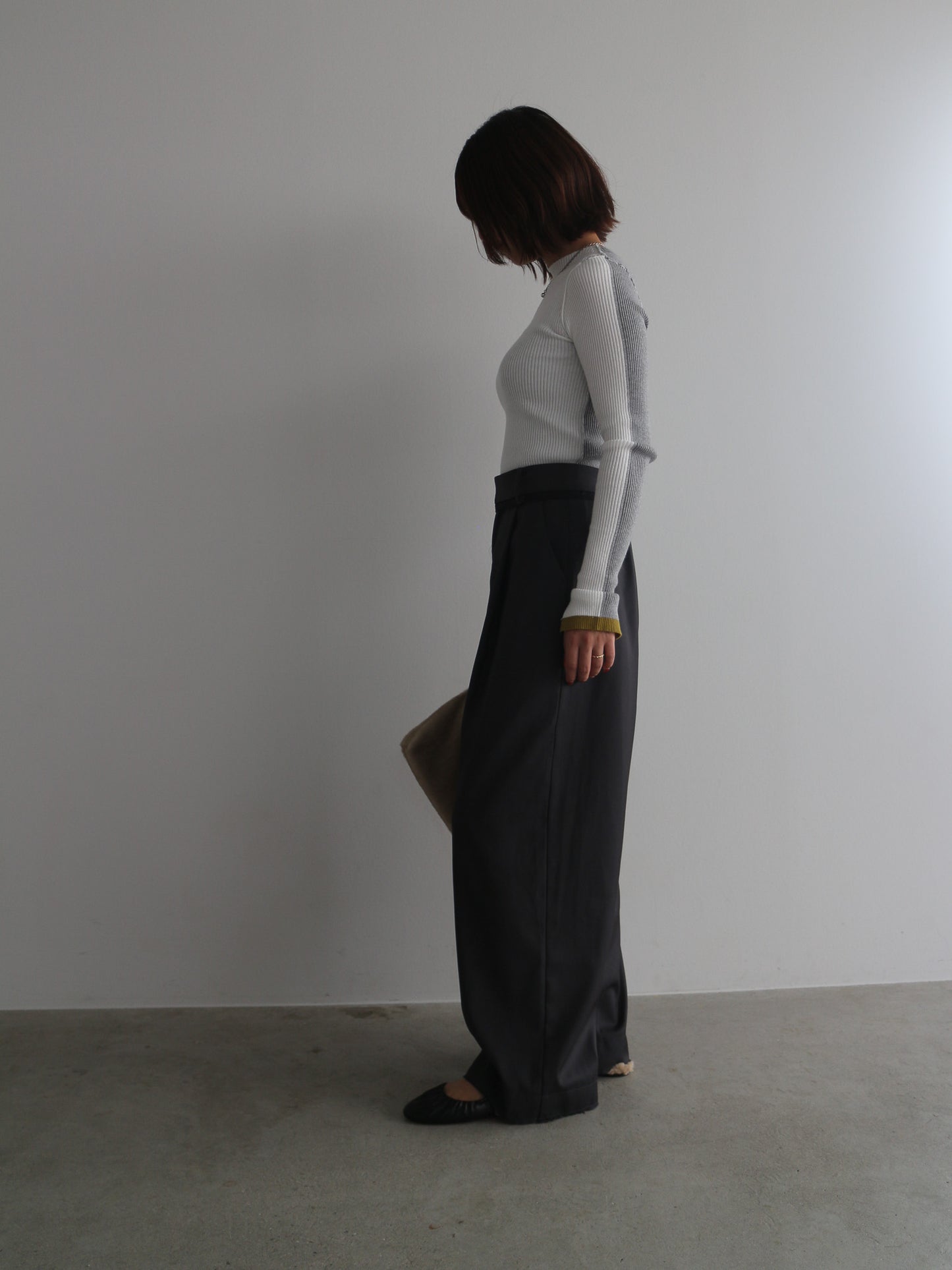 フロントアシメパンツ