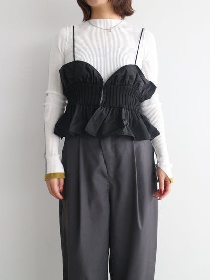 タフタ×ニットビスチェ