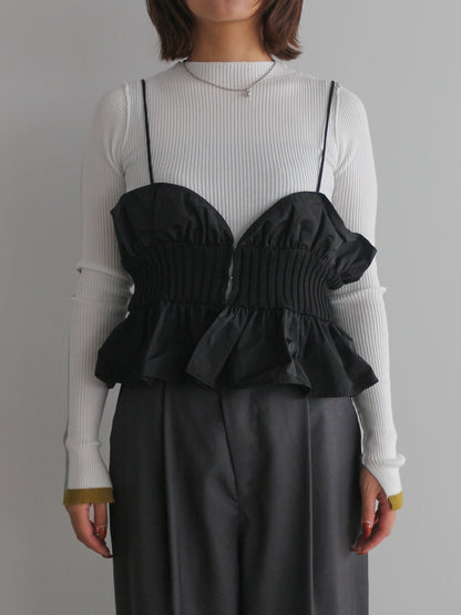 タフタ×ニットビスチェ