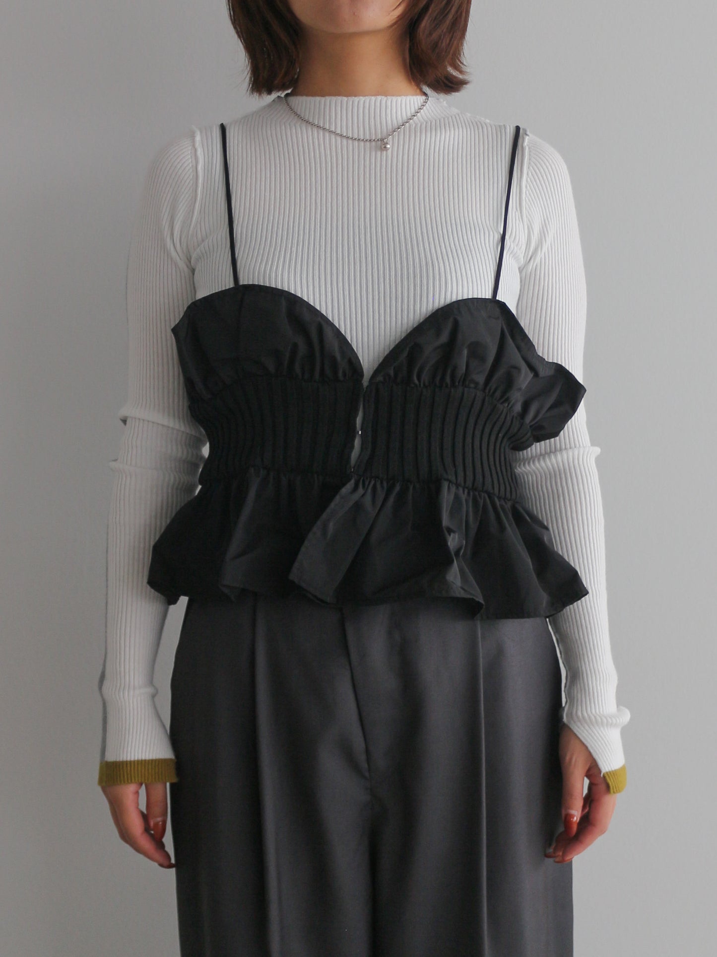 タフタ×ニットビスチェ