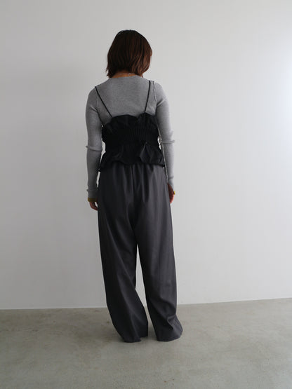 タフタ×ニットビスチェ