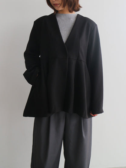 ノーカラーフレアジャケット　