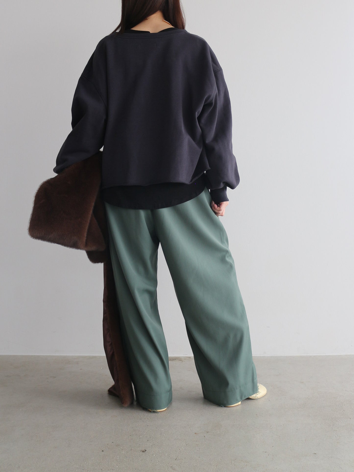 ロゴレーススウェットプルオーバー