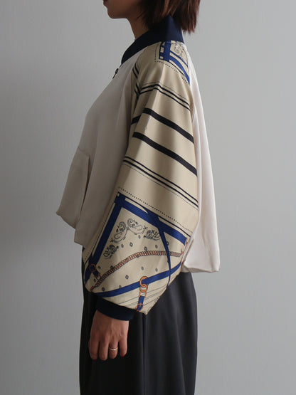 スカーフプリントブルゾン