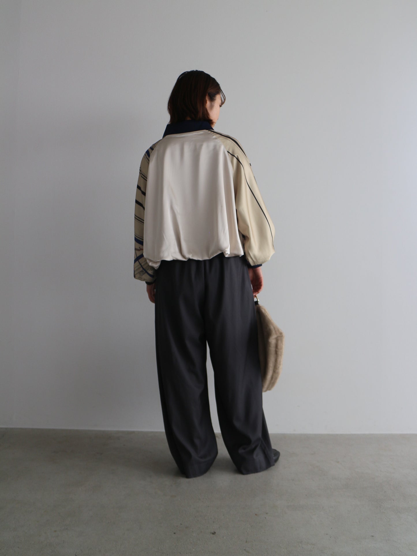 スカーフプリントブルゾン