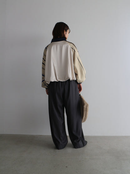 スカーフプリントブルゾン