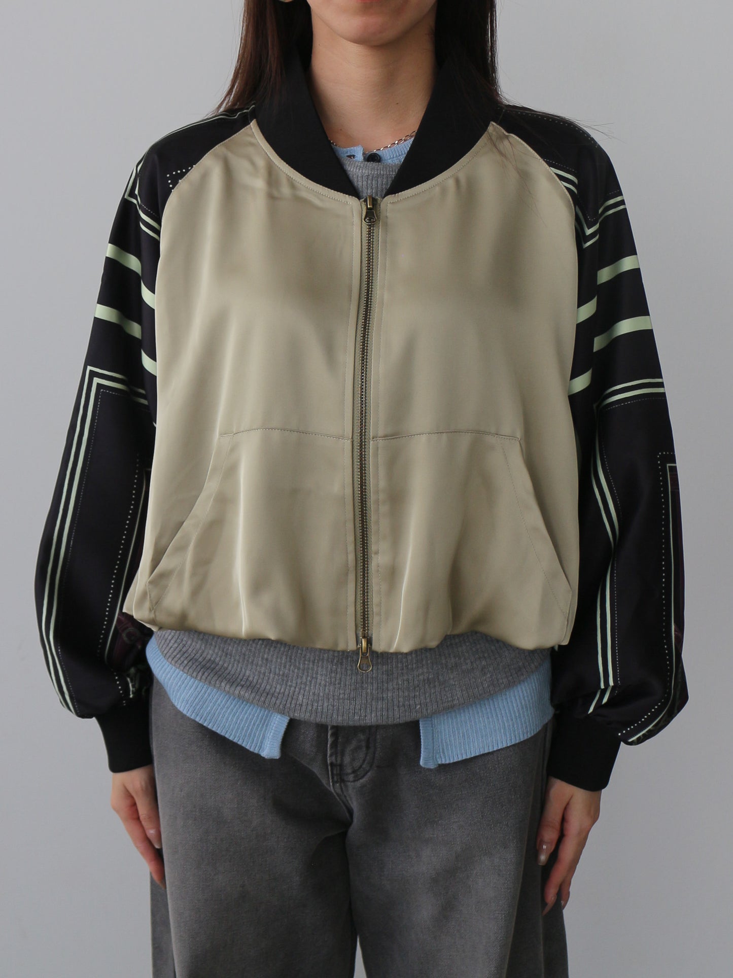 スカーフプリントブルゾン