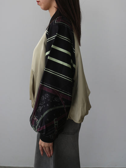 スカーフプリントブルゾン