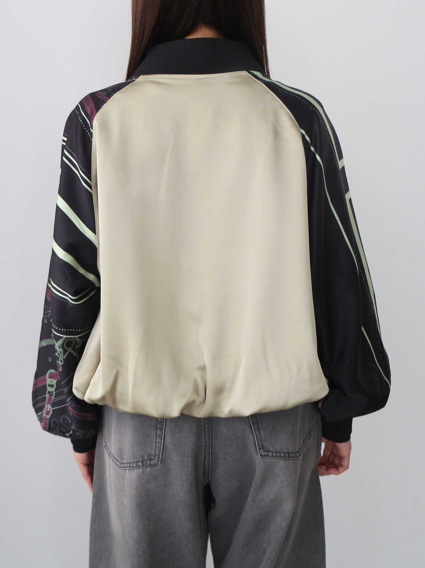 スカーフプリントブルゾン