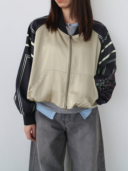 スカーフプリントブルゾン