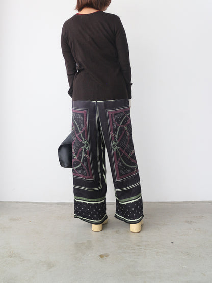 スカーフプリントパンツ