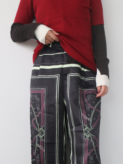 スカーフプリントパンツ