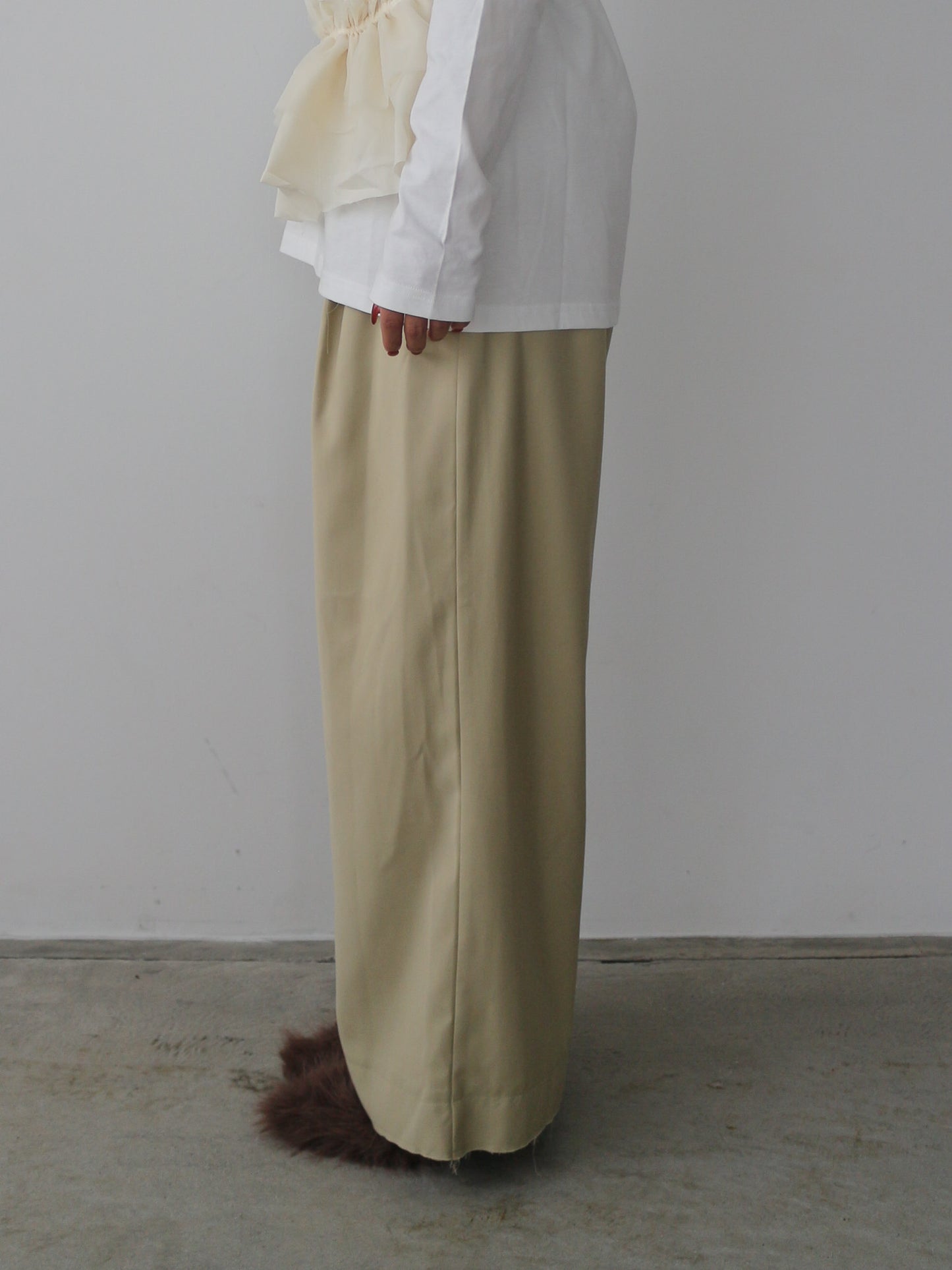 フロントアシメパンツ