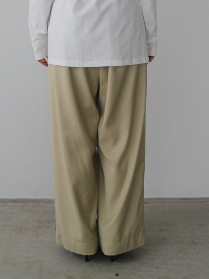 フロントアシメパンツ