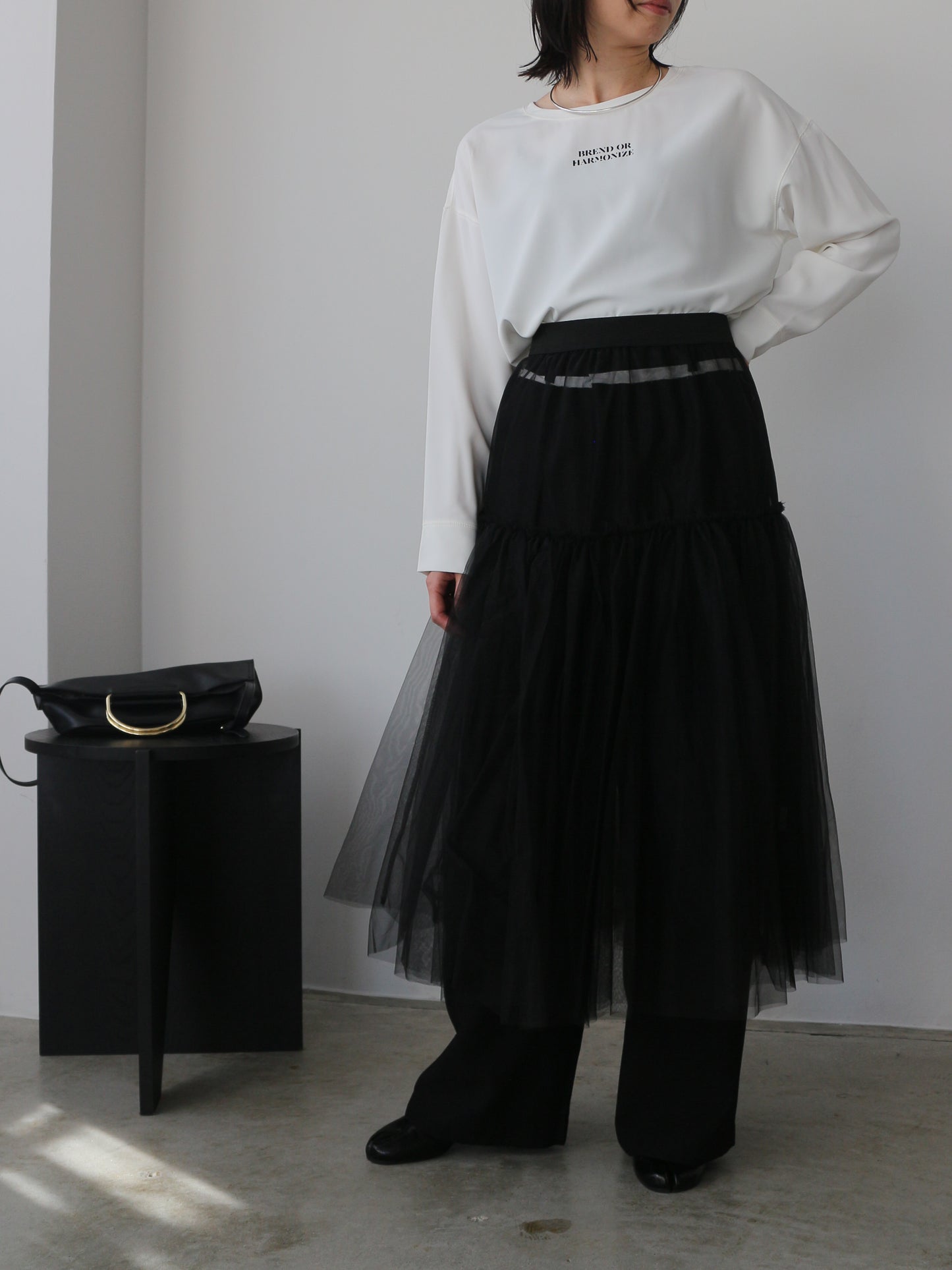 eru　2WAYロゴプリントプルオーバー