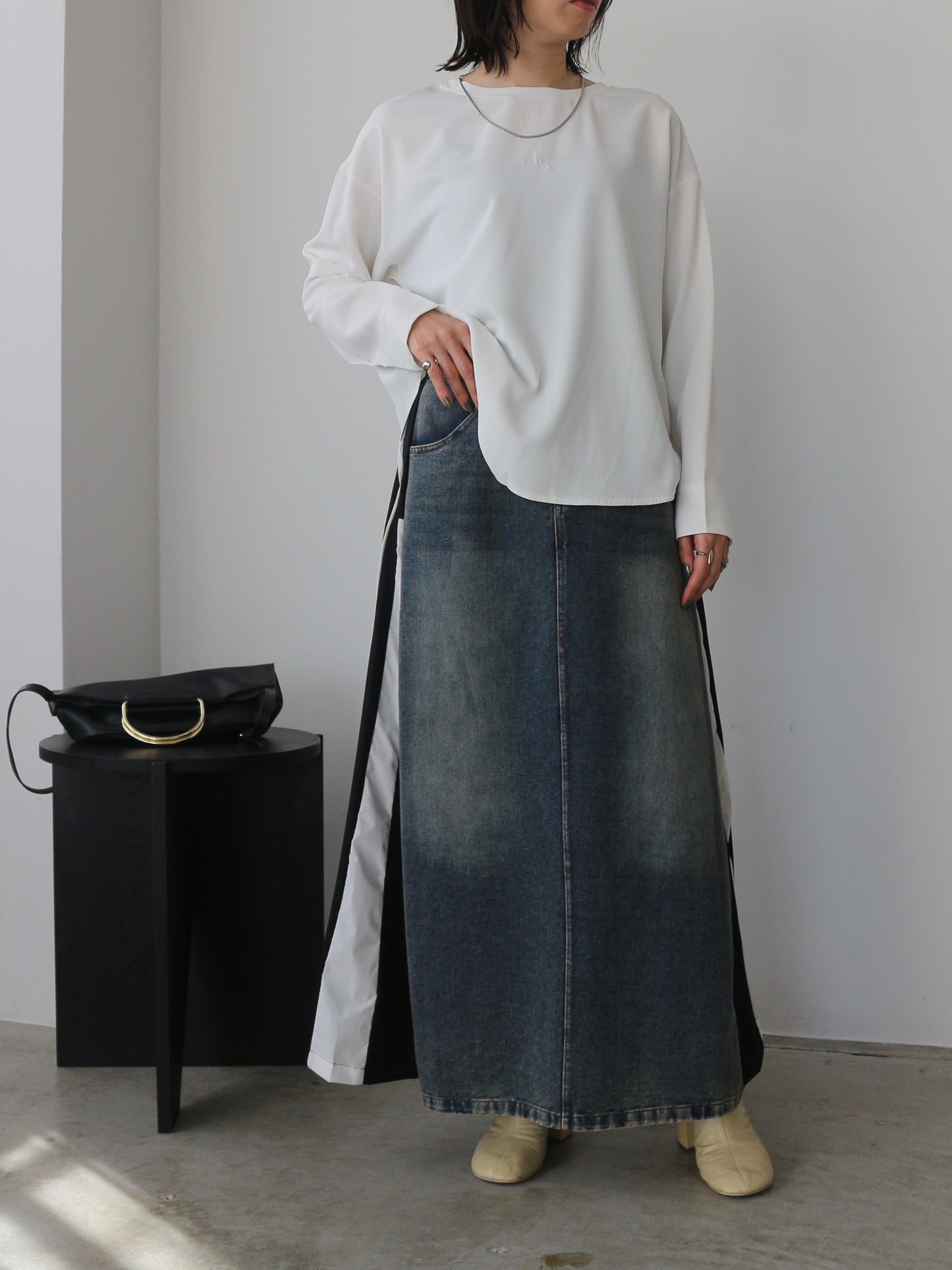 eru　2WAYロゴプリントプルオーバー