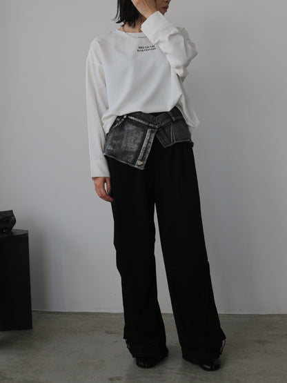 eru　2WAYロゴプリントプルオーバー