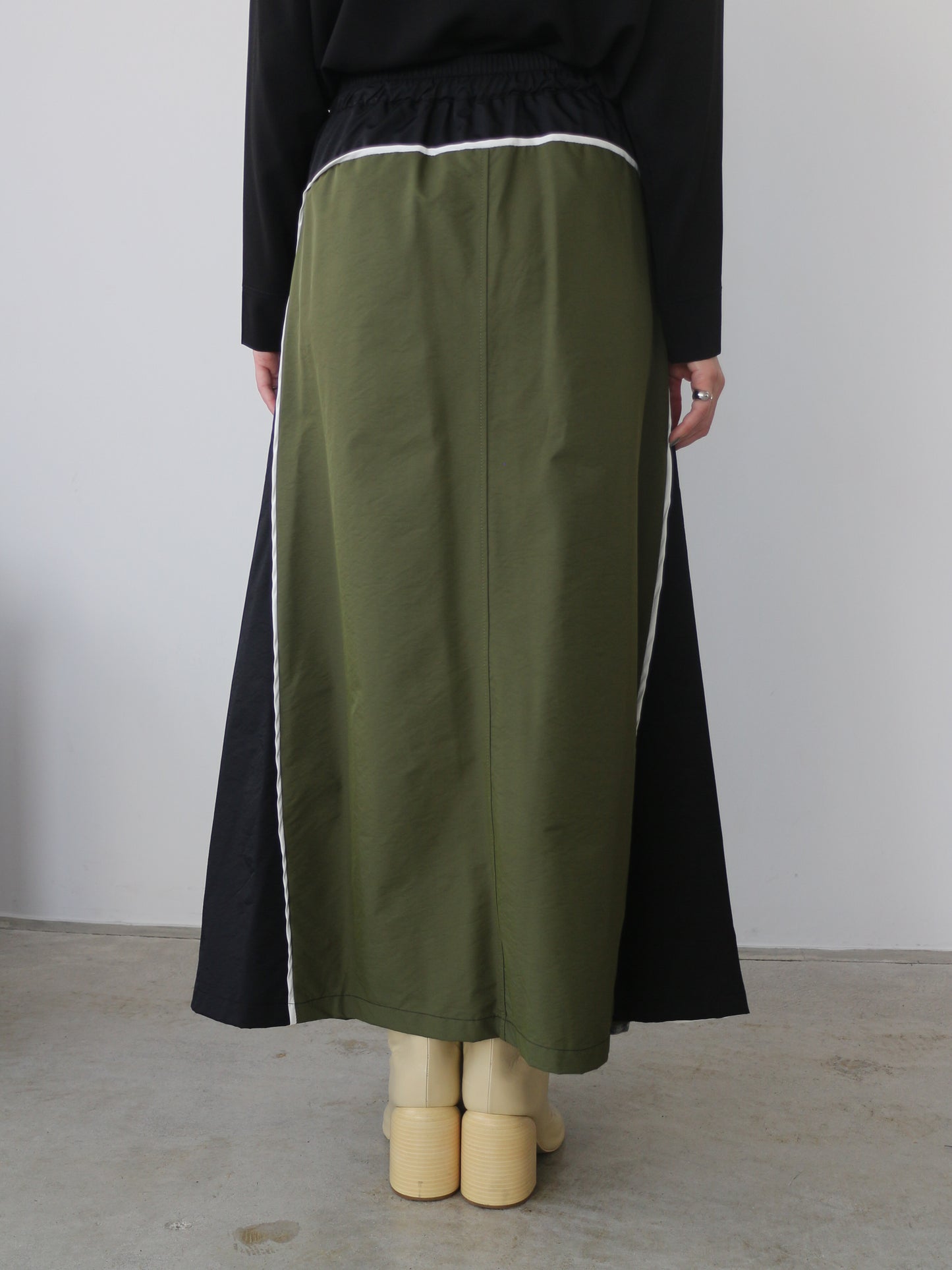 eru　カラーブロッキングデニムスカート