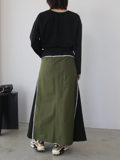 eru　2WAYロゴプリントプルオーバー