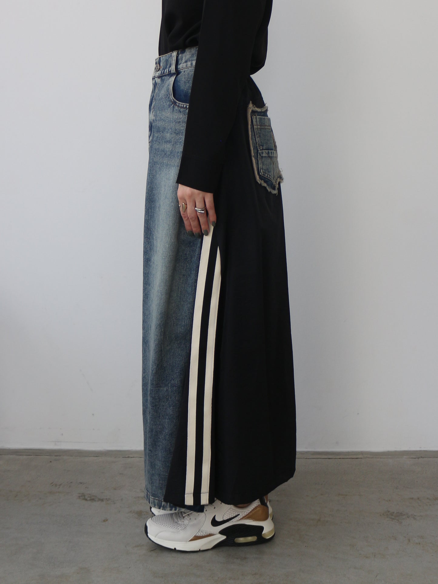 eru　スポーティラインデニムスカート