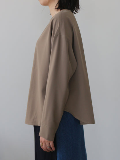 eru　2WAYロゴプリントプルオーバー