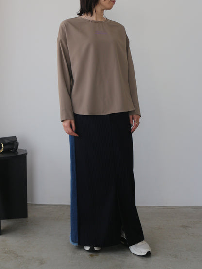 eru　2WAYロゴプリントプルオーバー