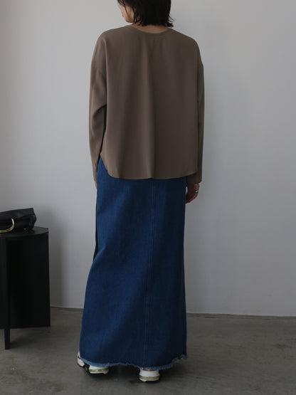 eru　2WAYロゴプリントプルオーバー