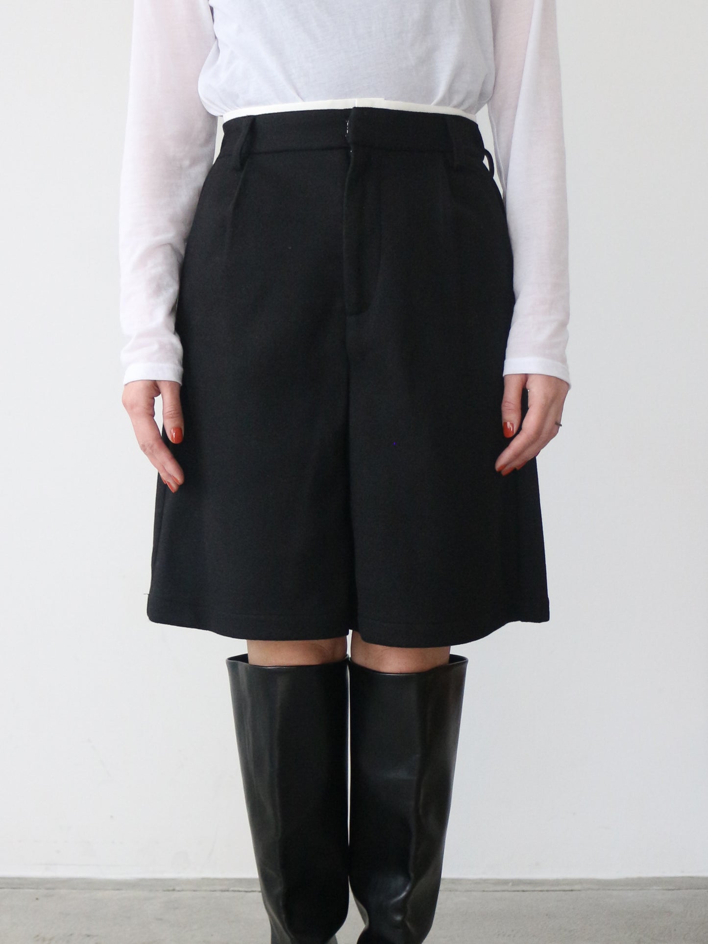 eru　タックハーフパンツ