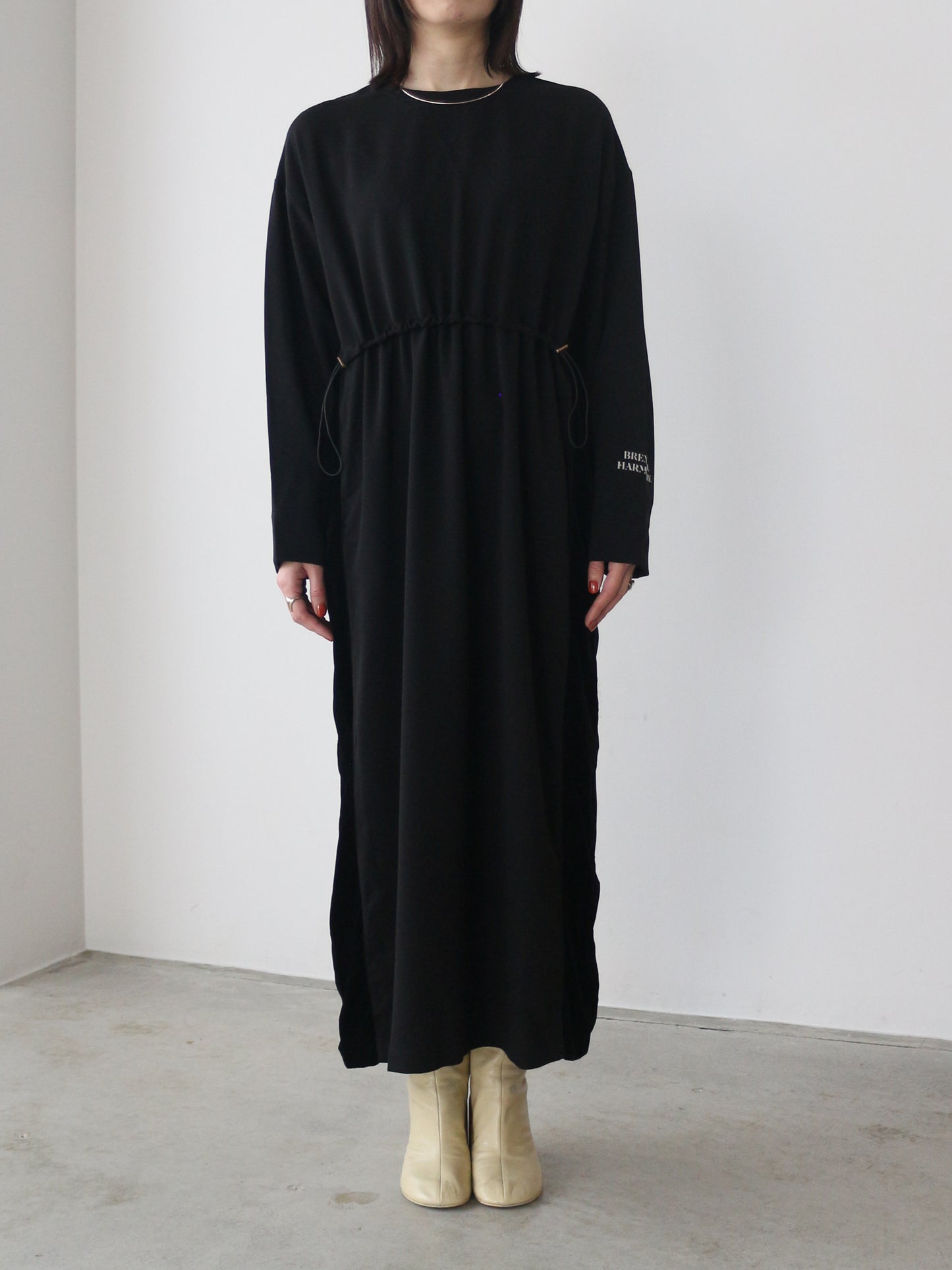 eru　【オリジナル図案】ロゴプリントワンピース