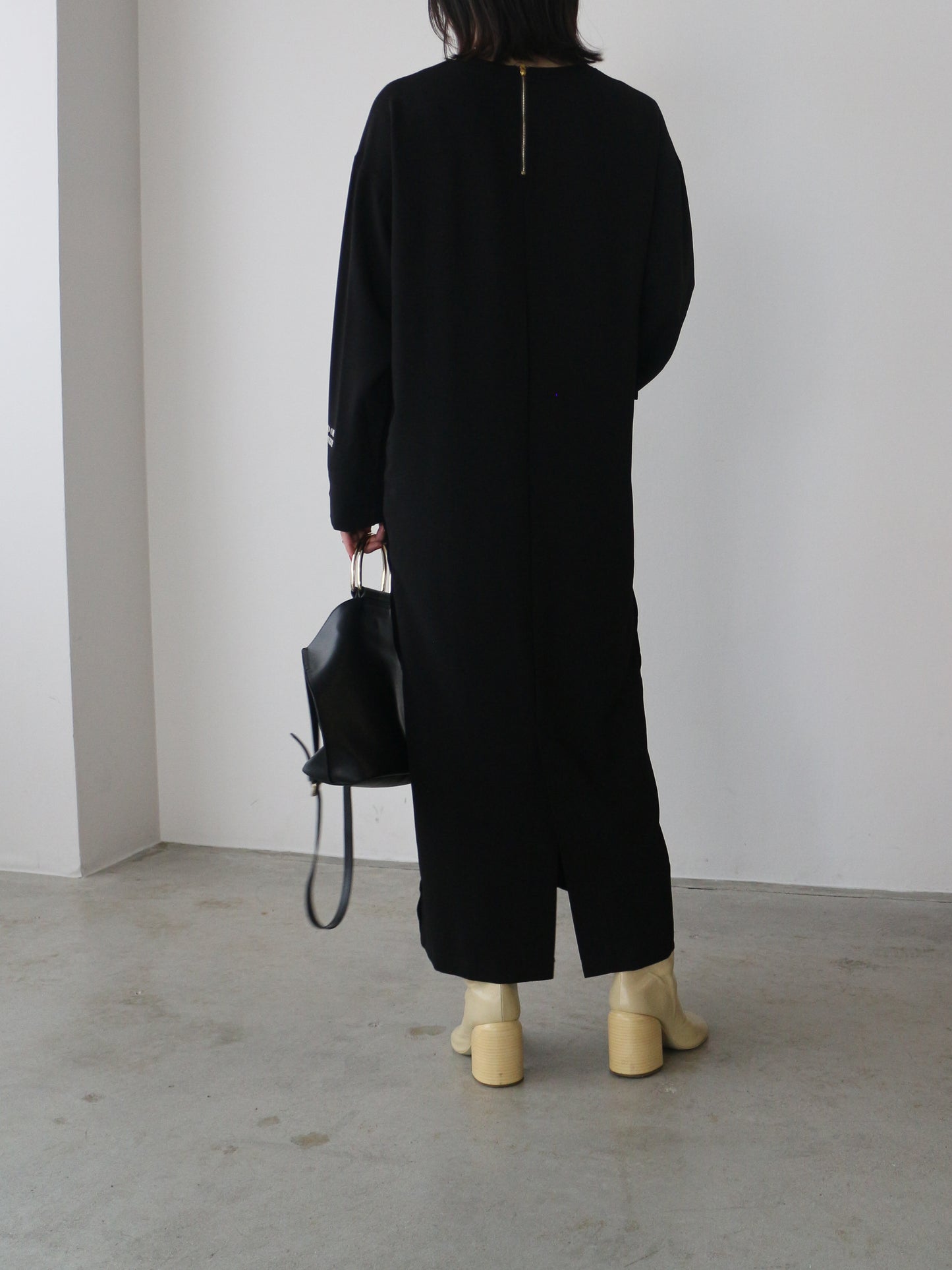 eru　【オリジナル図案】ロゴプリントワンピース