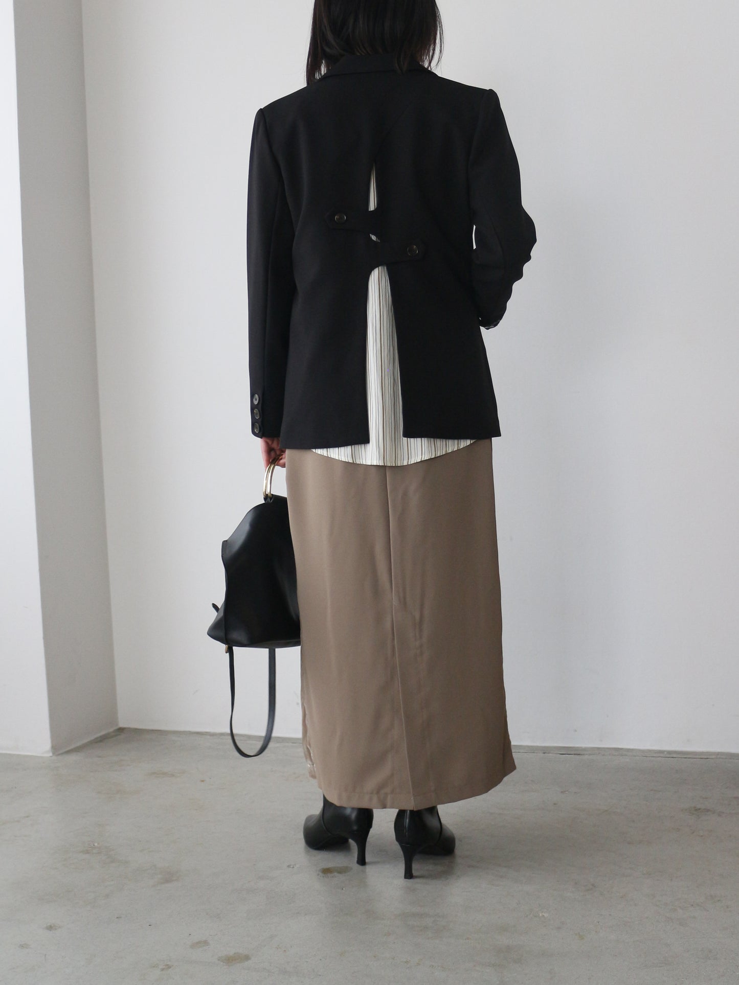 eru  バックデザインジャケット