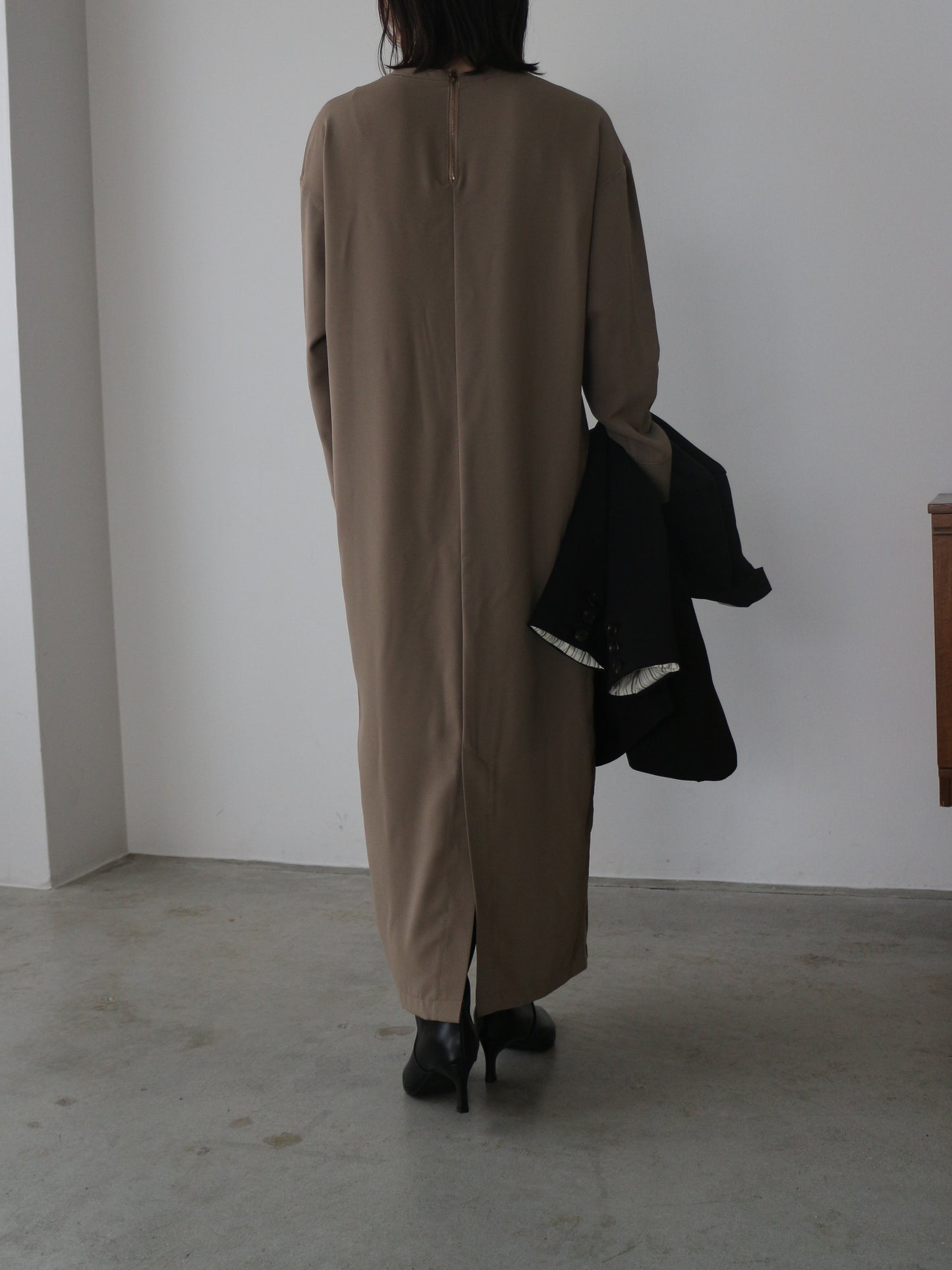 eru　【オリジナル図案】ロゴプリントワンピース