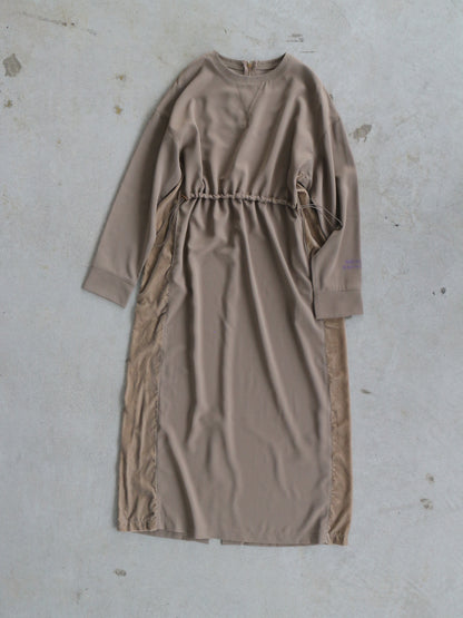 eru　【オリジナル図案】ロゴプリントワンピース