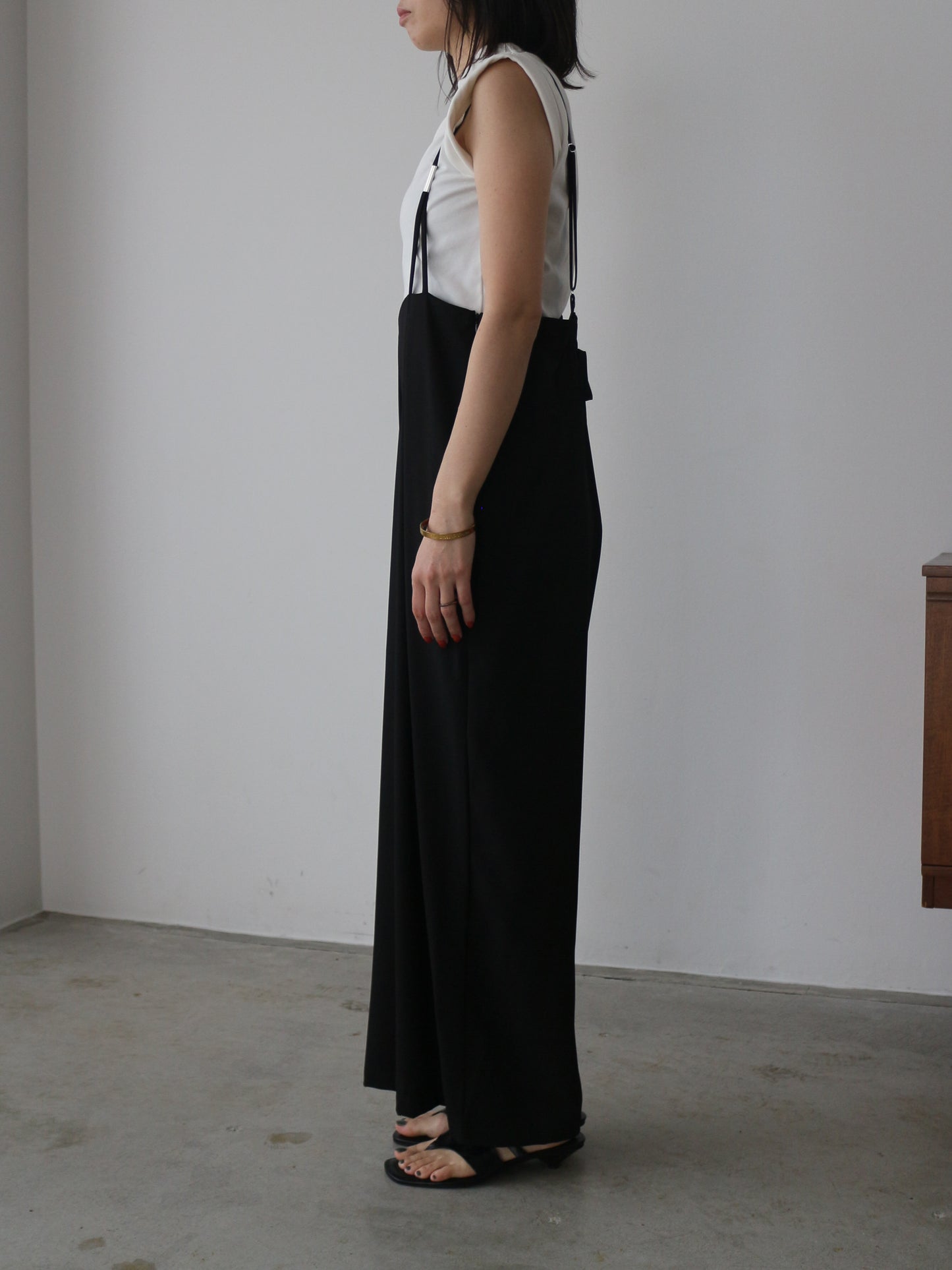 eru  バックギャザーサロペットパンツ