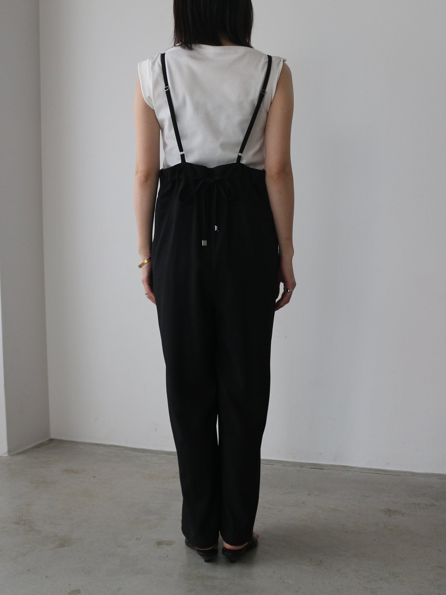 eru  バックギャザーサロペットパンツ