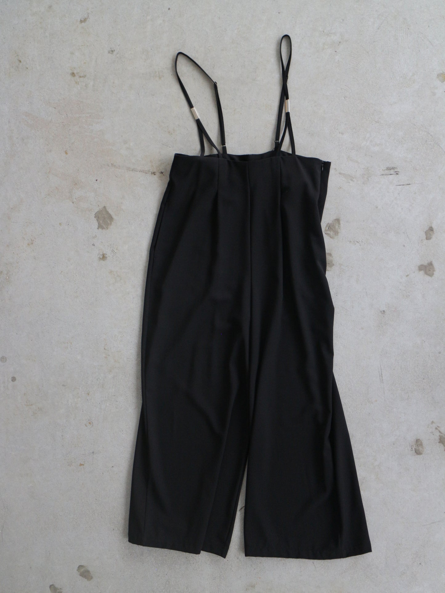 eru  バックギャザーサロペットパンツ